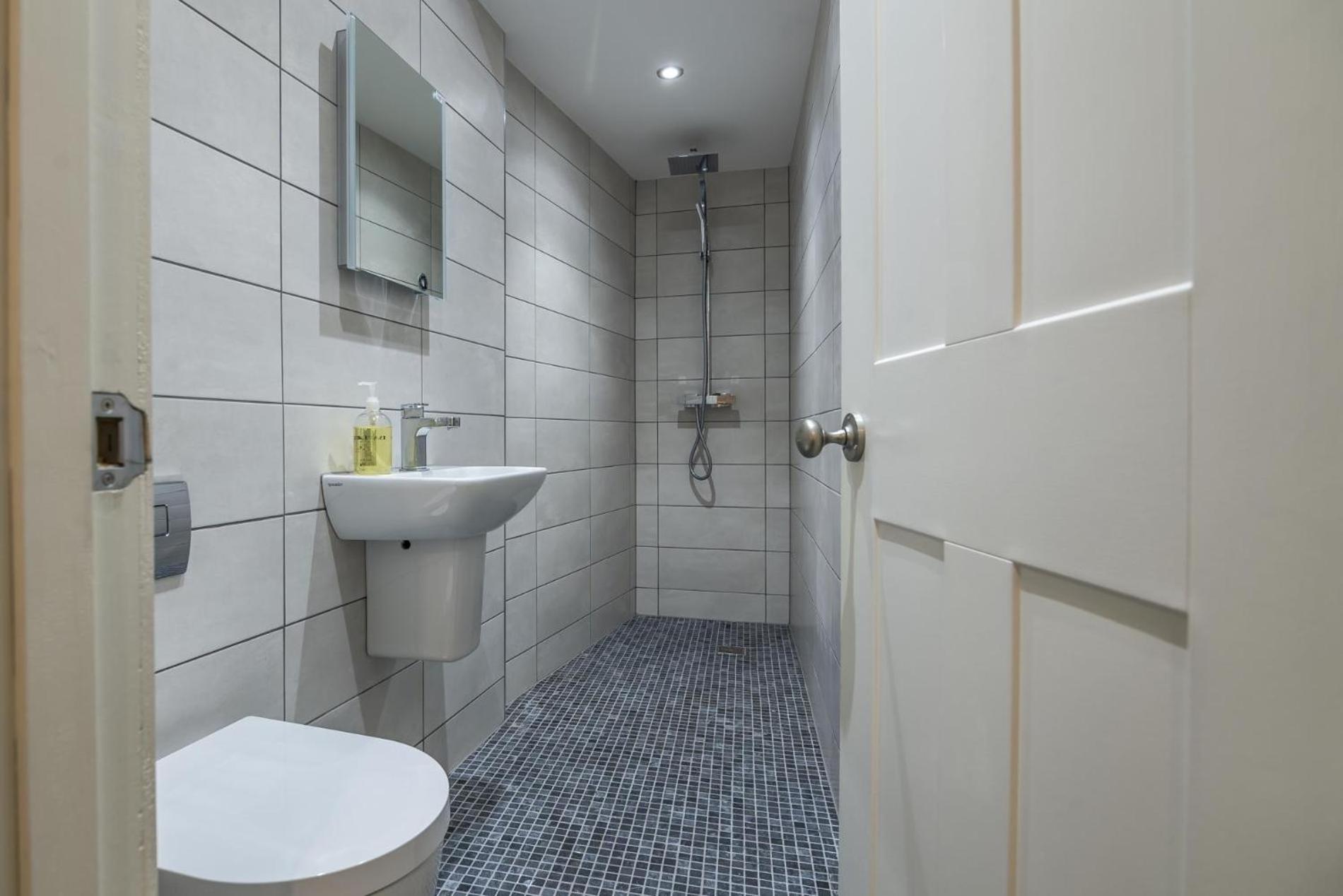 Sea Legs - 2 Bedroom Apartment - טנבי מראה חיצוני תמונה