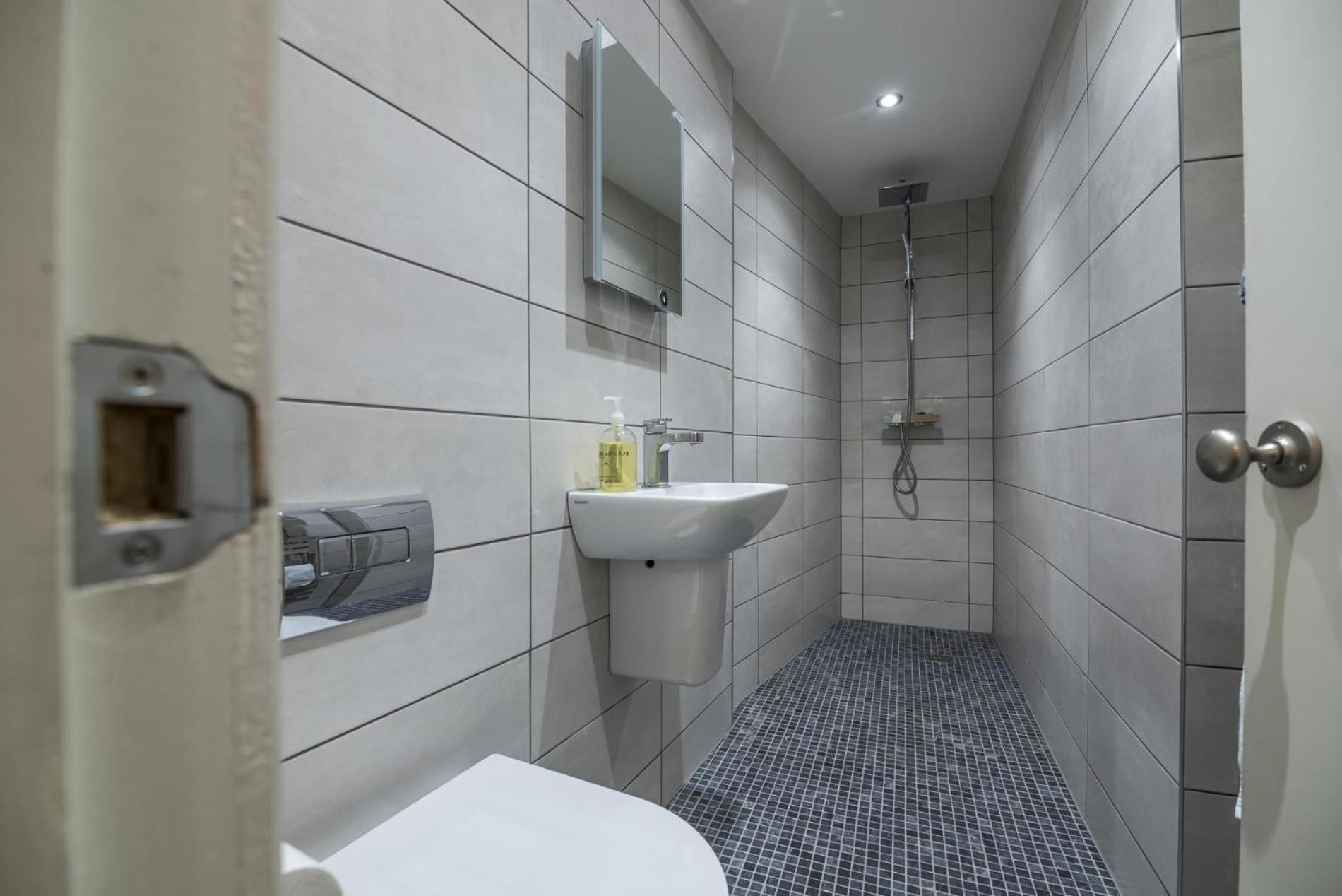 Sea Legs - 2 Bedroom Apartment - טנבי מראה חיצוני תמונה